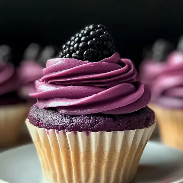 Irresistibly Creamy Blackberry Frosting Recipe You’ll Love